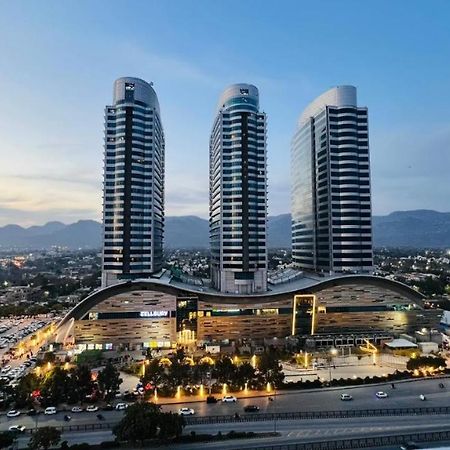 High Rise Presidential Suite In Elysium Opp Centaurus Islamabad Buitenkant foto
