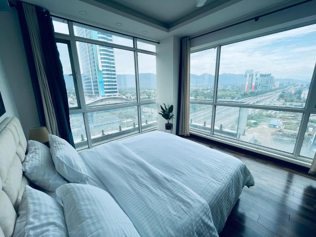 High Rise Presidential Suite In Elysium Opp Centaurus Islamabad Buitenkant foto