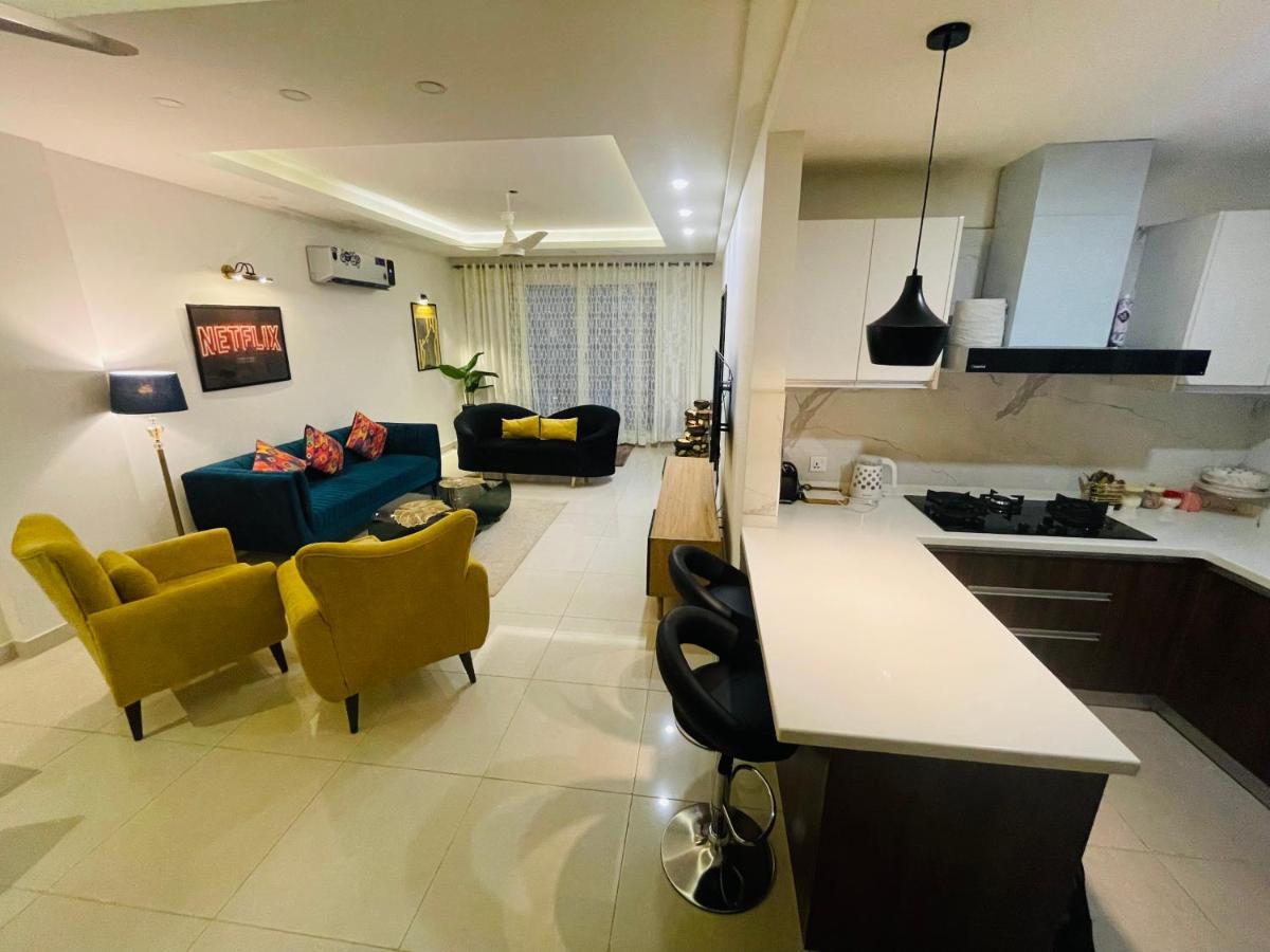 High Rise Presidential Suite In Elysium Opp Centaurus Islamabad Buitenkant foto